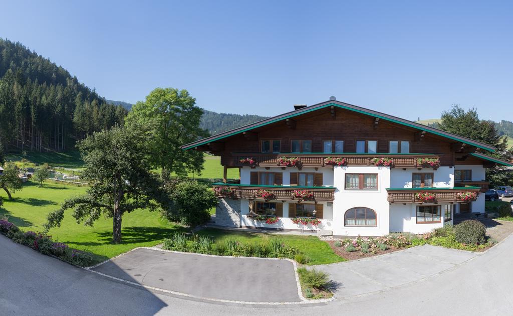 Landhaus Huber Альтенмаркт-ім-Понгау Екстер'єр фото